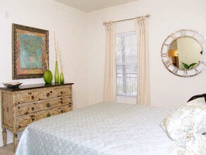 A2 Bedroom - Legacy Oaks Apartments