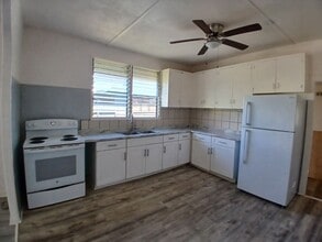 Building Photo - 87-404-404 Kulaaupuni St