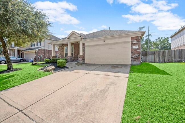 Building Photo - 14707 Oaks Crossing Ln