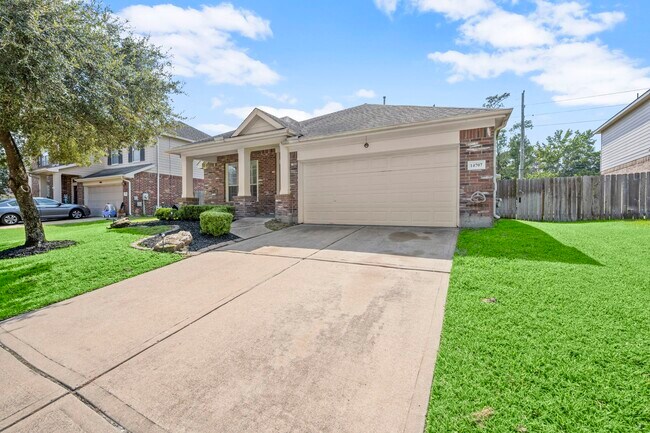 Foto del edificio - 14707 Oaks Crossing Ln
