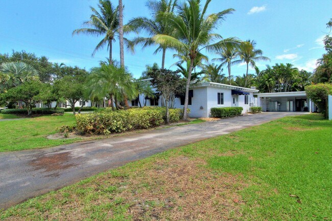Foto del edificio - 402 NW 7th St
