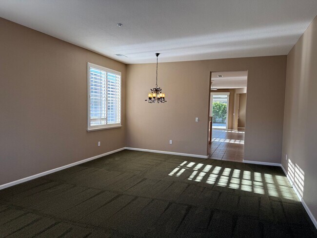 Foto del edificio - Summerset Living- with a Bonus Room