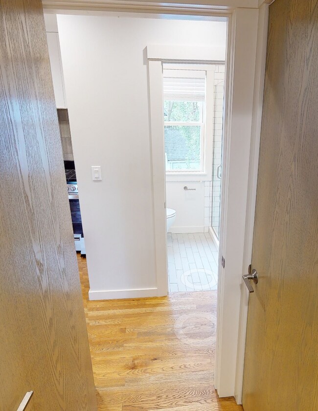 Building Photo - 1.0 bedroom in Cambridge Massachusetts 02139