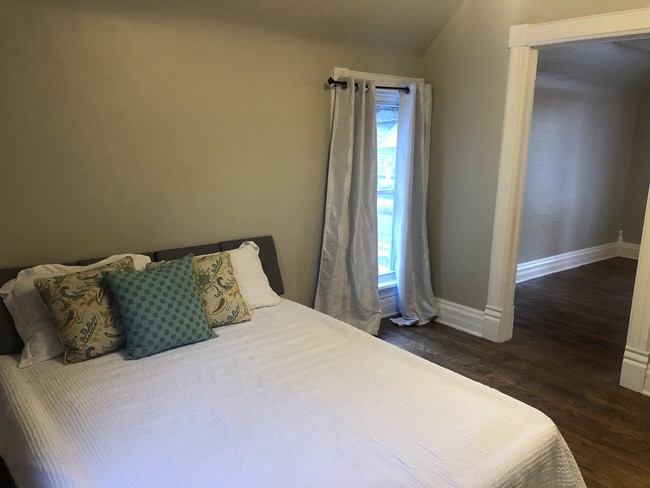 Bedroom off of the living area - 22 N Green St