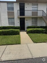 Building Photo - 810 Oakgrove Dr