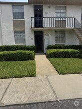 Building Photo - 810 Oakgrove Dr