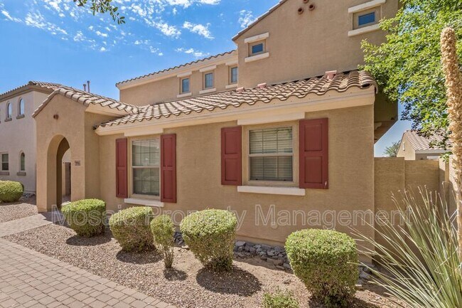 Building Photo - 1861 S Balboa Dr