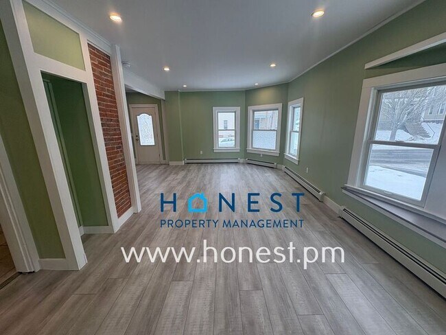 Foto del edificio - 101 Sabbatus Street