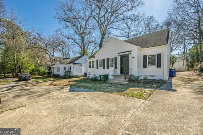 Building Photo - 1977 N Decatur Rd