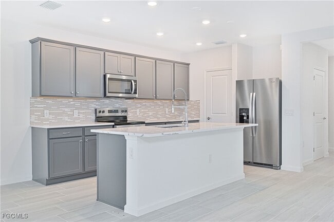 Building Photo - 13011 Luminary Wy