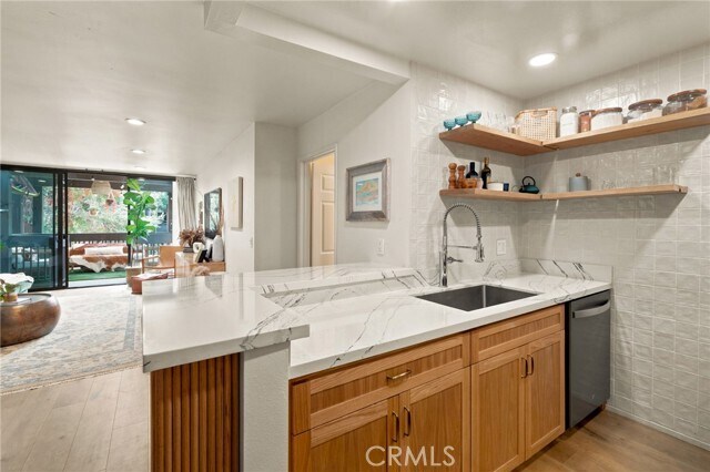 Foto del edificio - 7765 W 91st St