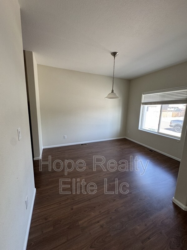 Foto del edificio - 6672 Kearsarge Dr