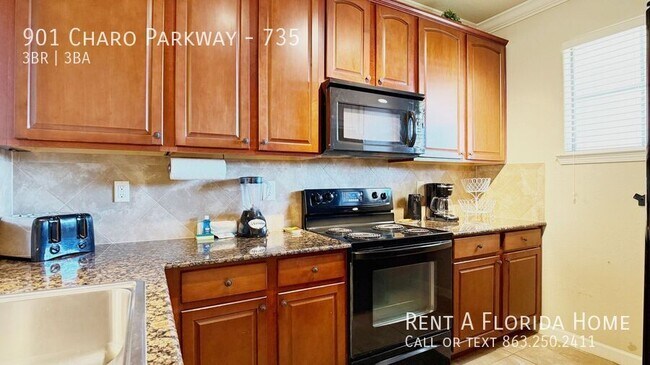 Foto del edificio - 901 Charo Pkwy