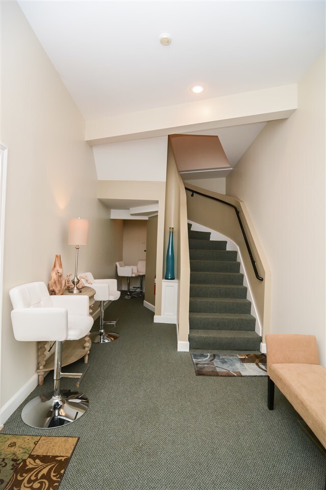 Foto del edificio - 6 Lancaster Rd