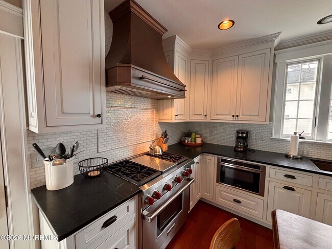 Foto del edificio - 333 Woodland Ave