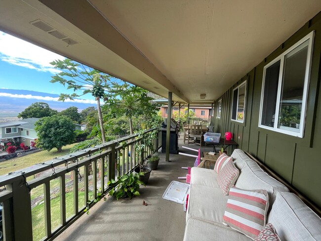 Foto del edificio - Wailuku Heights 3 Bedroom/2 Bathroom