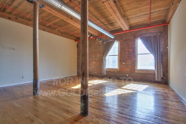 Building Photo - 1400 Rosa L Parks Blvd
