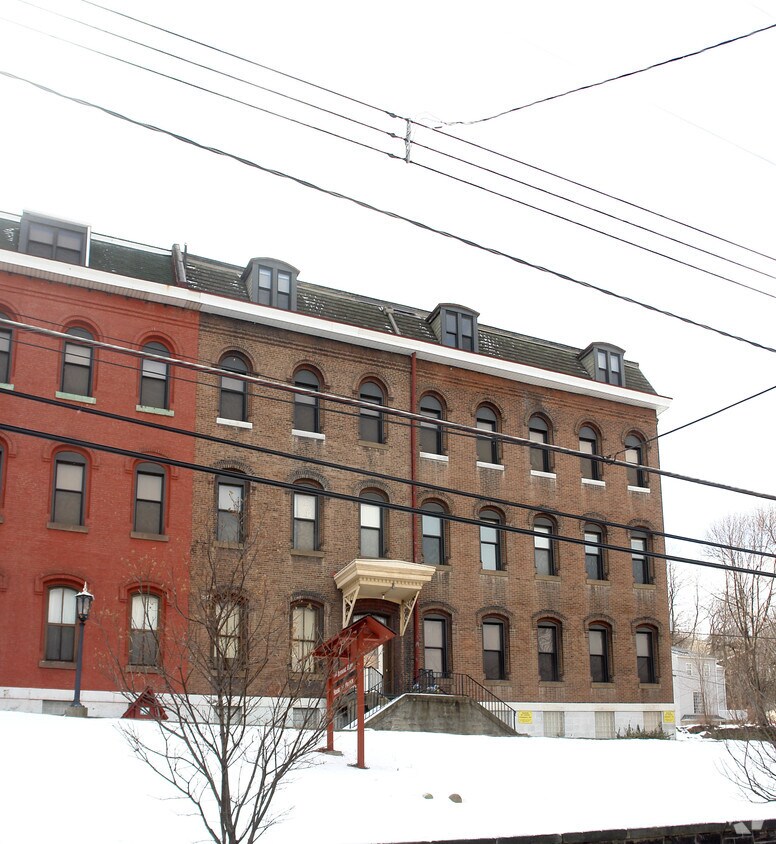 Foto del edificio - 32 Pius St