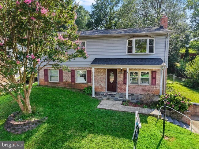Foto del edificio - 13724 Lynhurst Dr