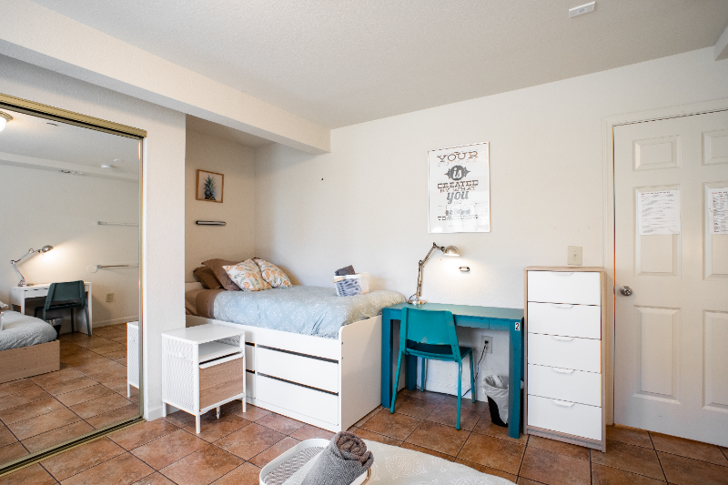 Foto principal - 2221 Dwight Way