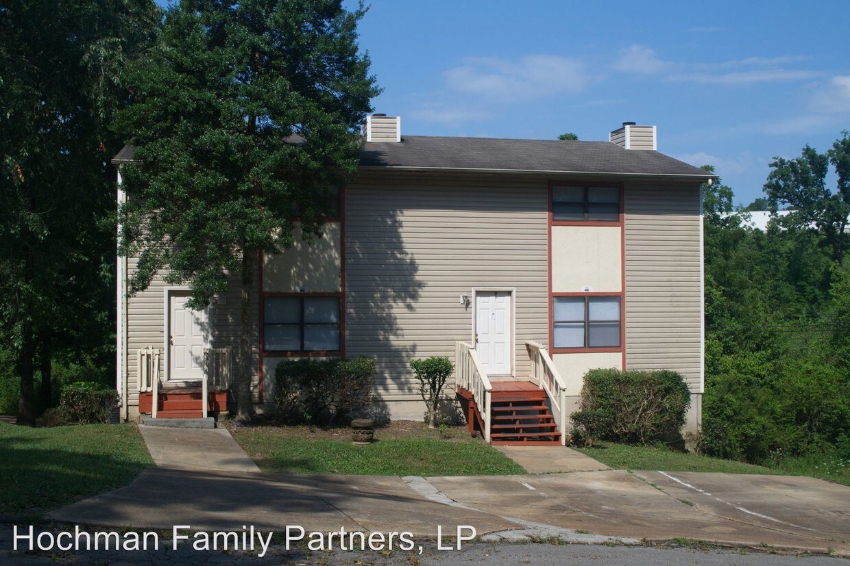 Foto principal - 95 Knollwood Dr