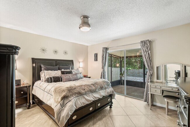 Foto del edificio - Gorgeous Home in Cypress Springs in Orland...