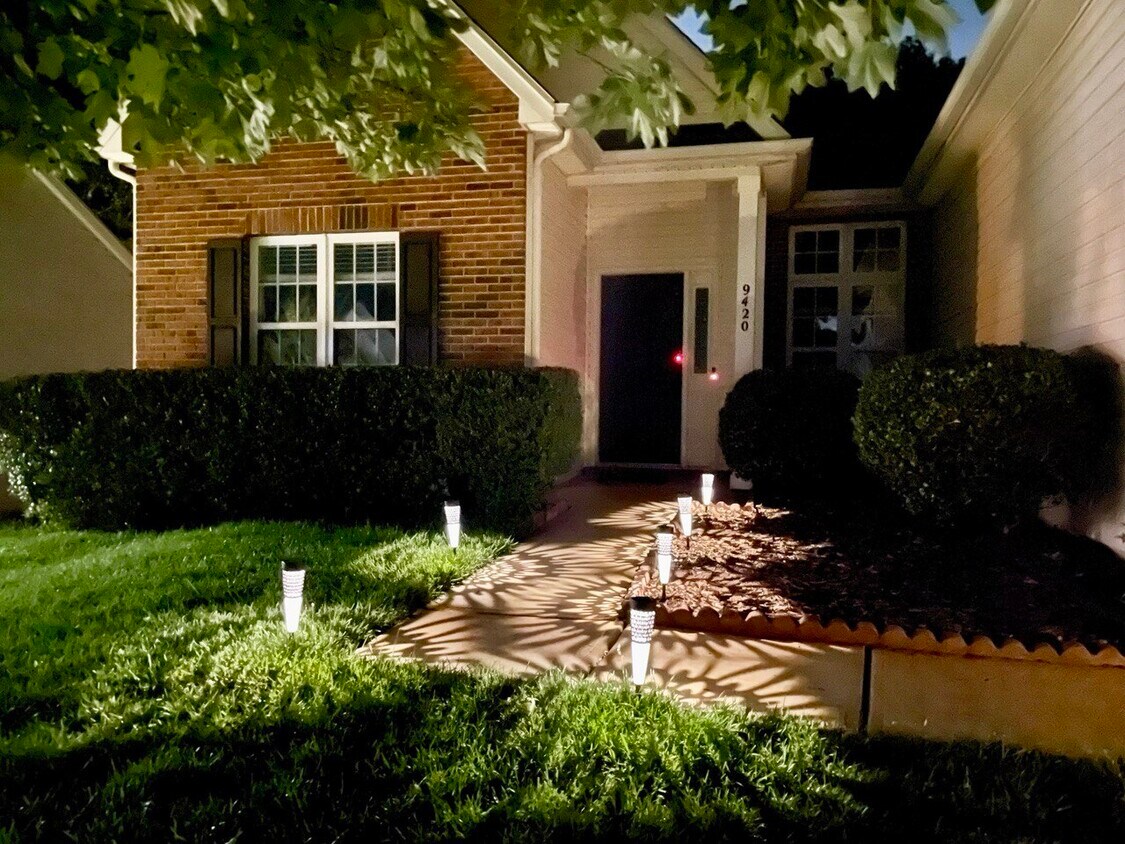 Primary Photo - 9420 Thatcher Hall Ct
