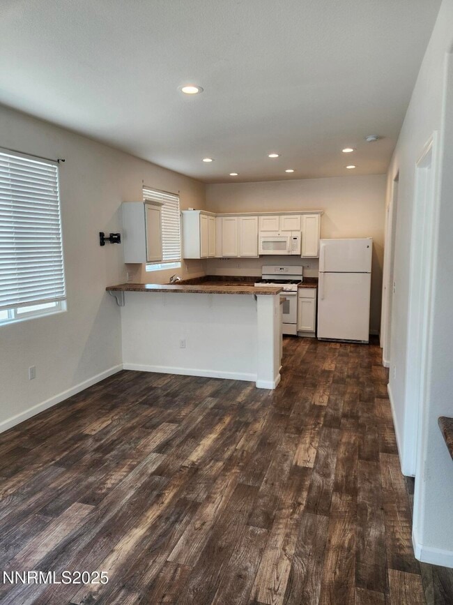 Building Photo - 1344 Mountain Rose Dr