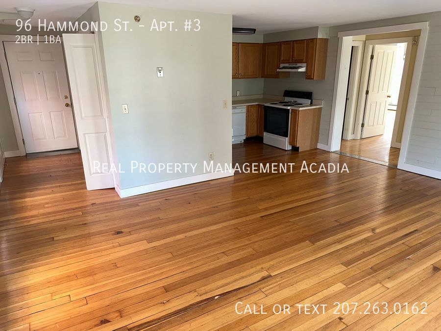 Primary Photo - Downtown 2 Bedroom with Great Character an...
