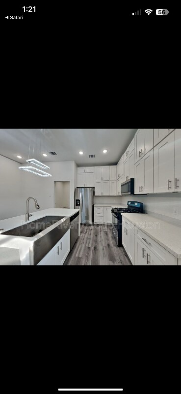 Foto del edificio - 4512 Brinkley St