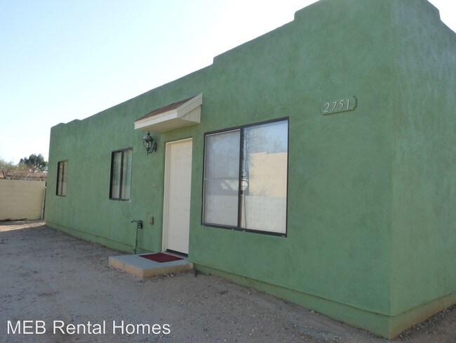 Building Photo - 3 br, 2 bath House - 2751 N. Castro Ave