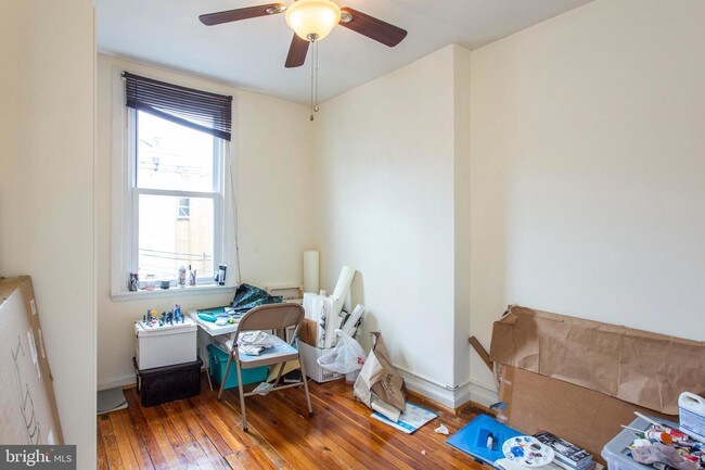 Building Photo - 2436 S Percy St