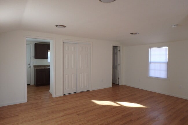 Building Photo - 910 S Virginia St