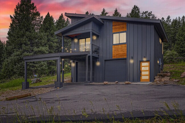 Foto del edificio - Ponderosa Evergreen Cabin w/20+Acres/Views...