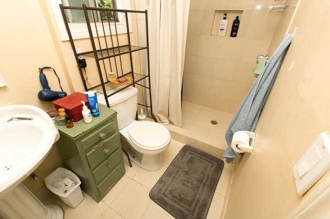 Foto del interior - 323 N La Fayette Park Pl