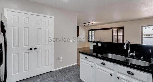 Foto del edificio - 3923 E Kent Ave