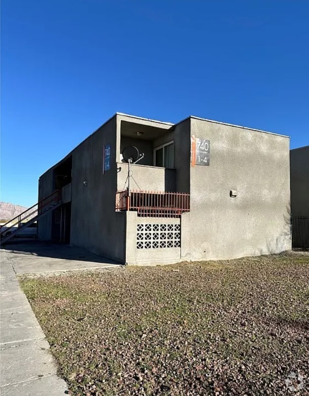 Building Photo - 740 N 11th St