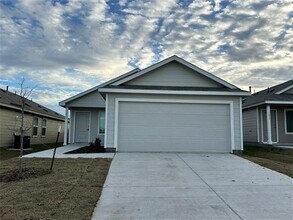 Building Photo - 1036 Calley Pear Trl