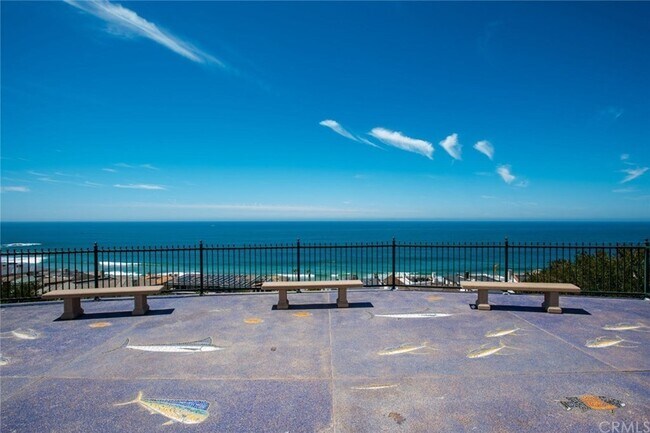 Foto del edificio - 34016 Selva Rd