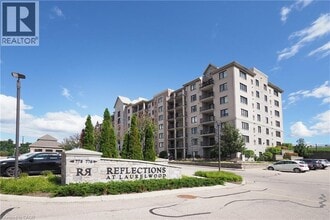 Building Photo - 776 Laurelwood Dr