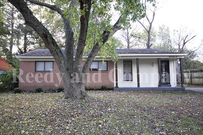 Building Photo - 4557 Spring Valley Dr