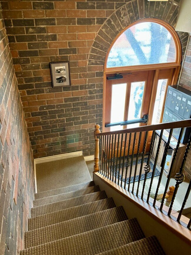 Foto del edificio - 1 Bed 1 Bath Condo in the heart of Down Town!