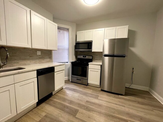Foto del edificio - 5307 Palisade Ave