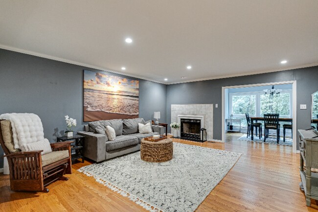 Foto del edificio - 12125 Shore View Dr