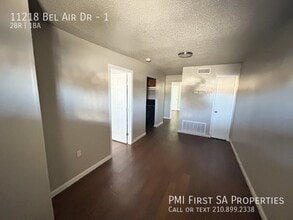 Building Photo - 11218 Belair Dr