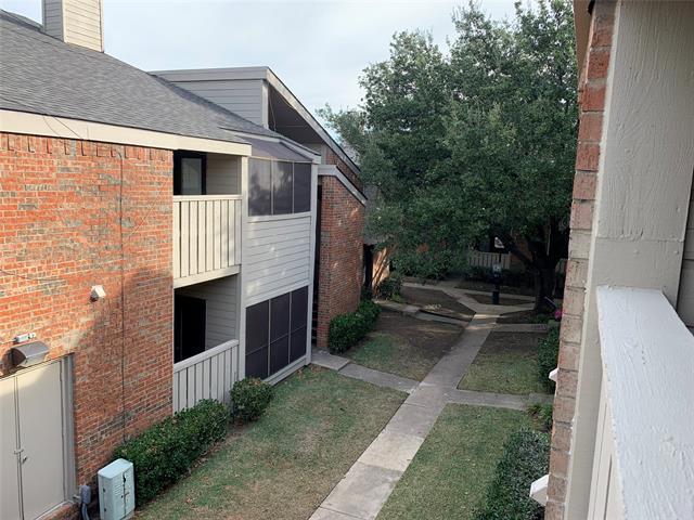Building Photo - 9600 Royal Ln