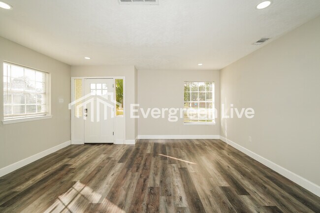 Foto del edificio - 5100 Goose Creek Dr