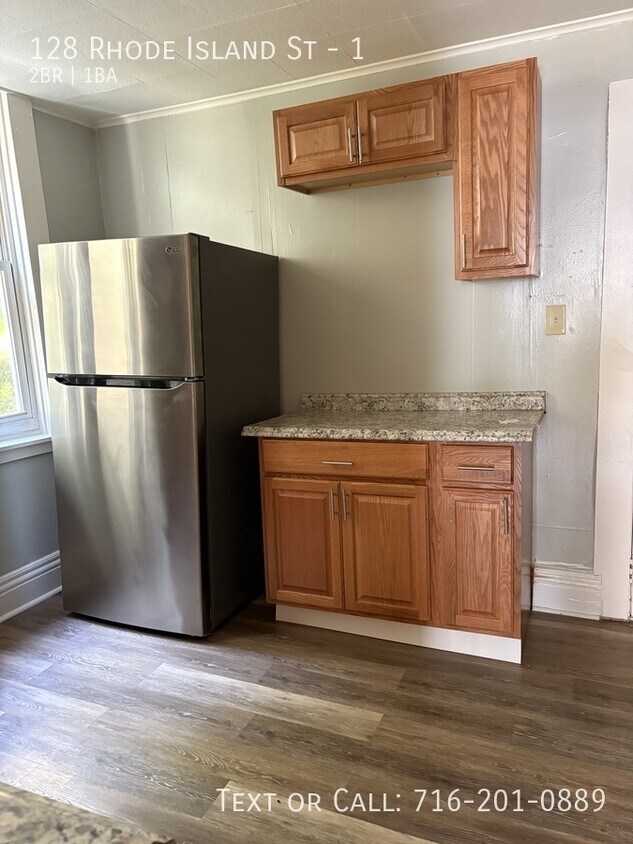 Foto principal - 128 Rhode Island St