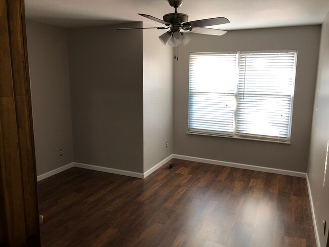 3rd bedroom - 5020 Brittany Downs Dr