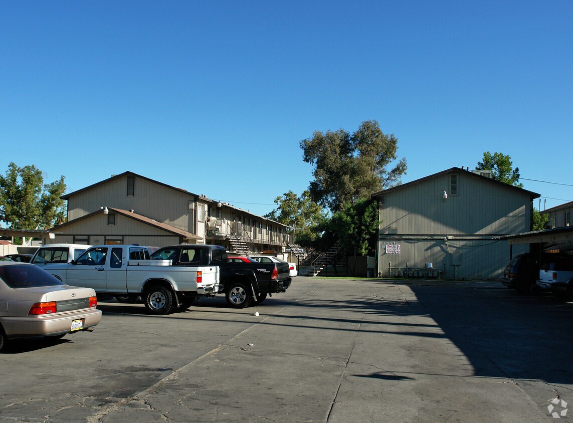 Foto del edificio - 1554 S Chance Ave